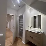 De La Chapelle - Le Bi Jou Apartment