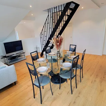 De La Chapelle - Le Bi Jou *